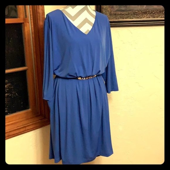 Beautiful 3/4 Sleeves Dress w Belt and Pockets - Picture 1 of 1